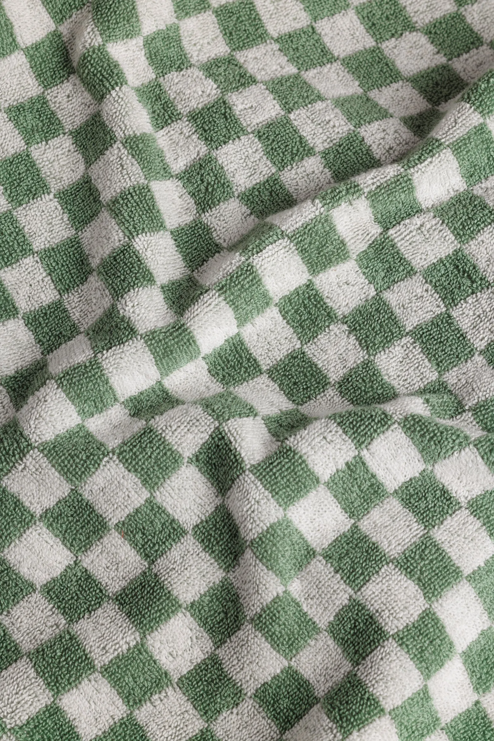 HAND TOWEL PAIR 09