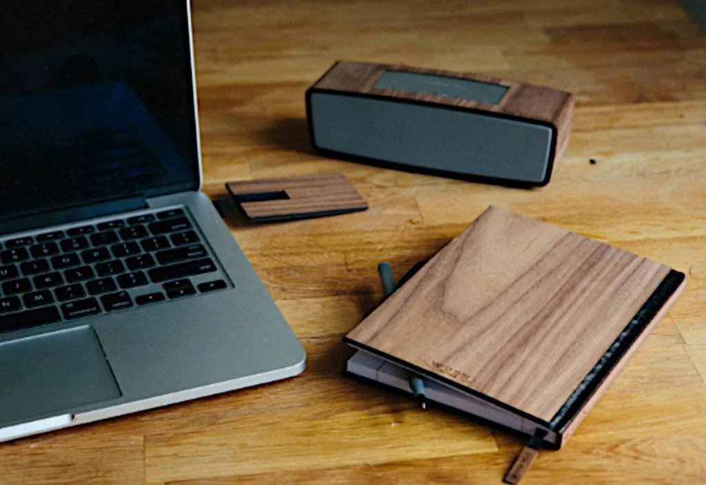 Handcrafted Wooden Journal / Planner (Laser-Engraved Pineapple)